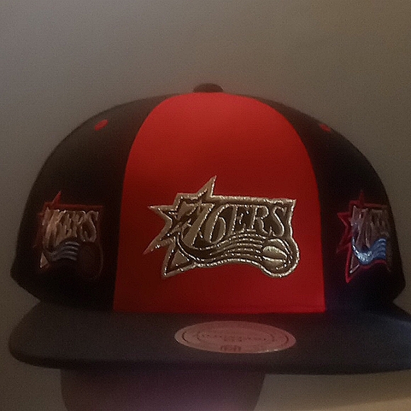 Mitchell And Ness Philadelphia 76ers Hat - Picture 1 of 6
